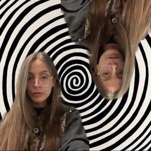 meet your posher, becca 🪲